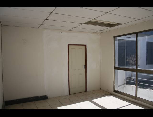 Industrial property to rent in ANDERBOLT